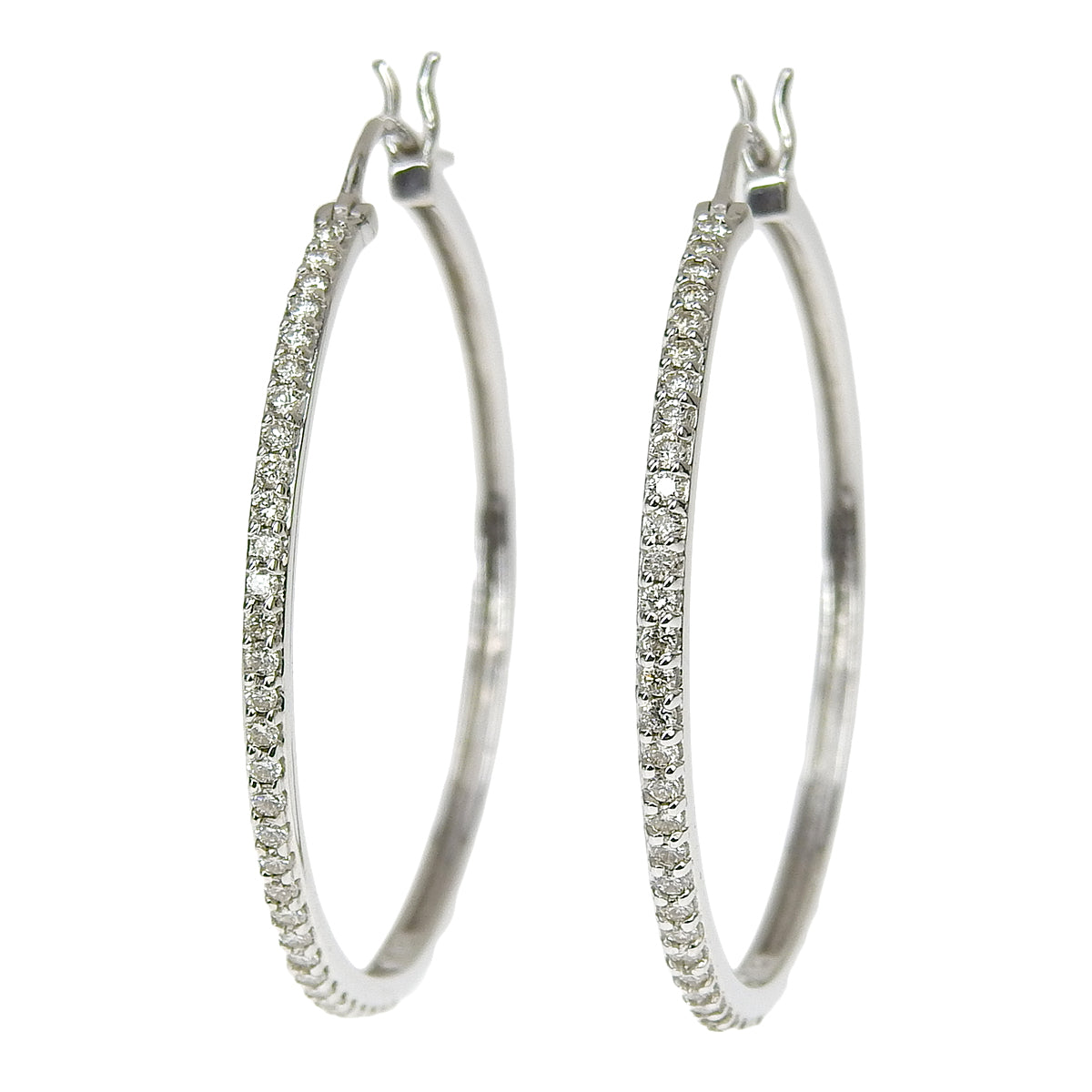 Diamond hoop earrings in 18K white gold