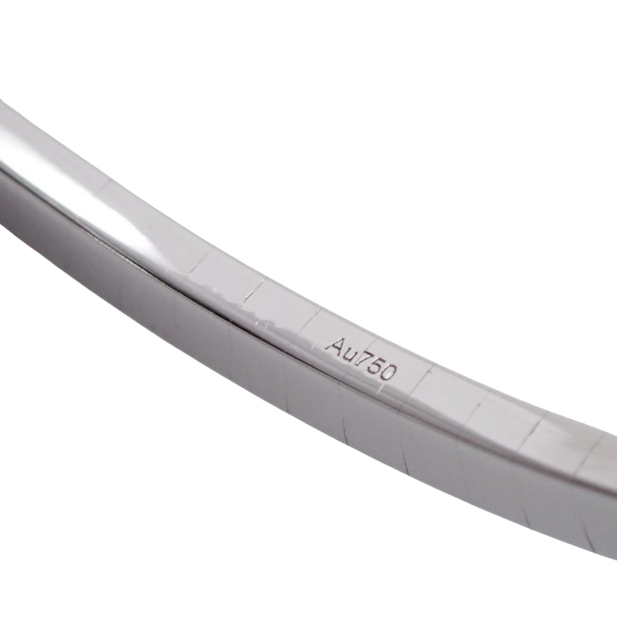 Double Butterfly Silhouette Diamond Bangle in 18K White Gold