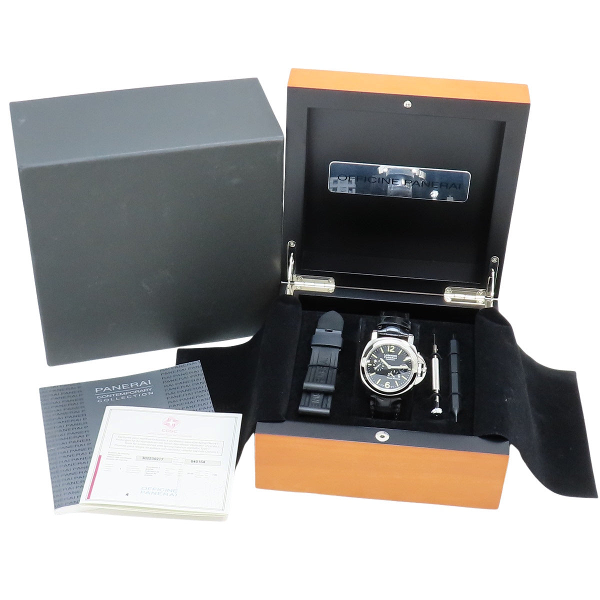 PAM00090 Luminor动力储存腕表 不锈钢/皮革 自动上链 黑色