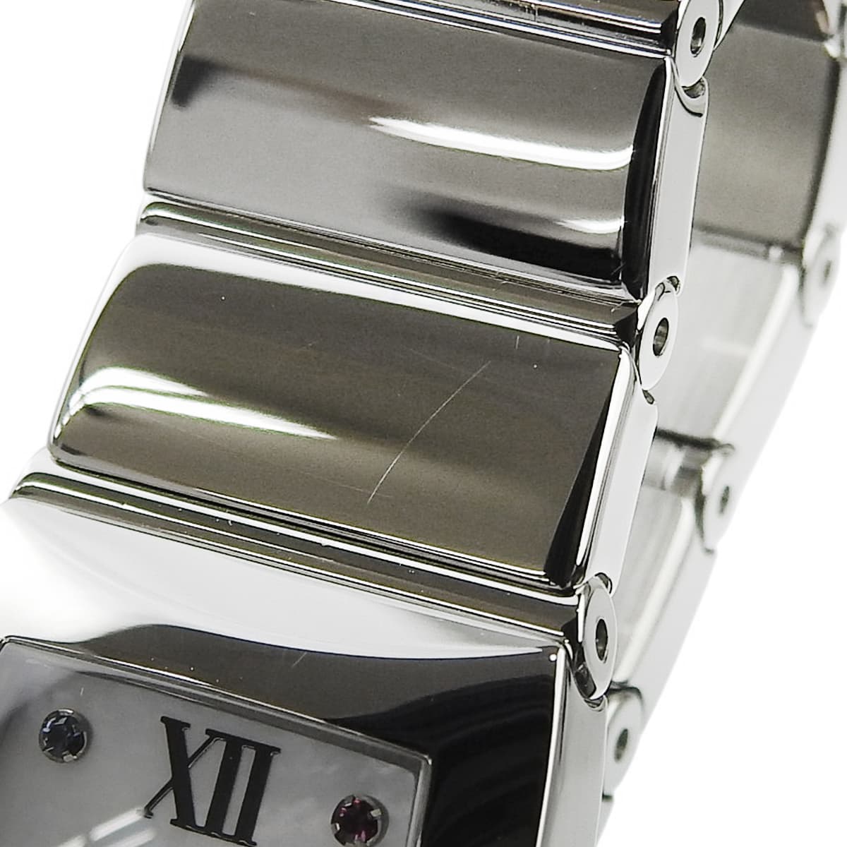 Constellation Mini Quadrella 1584.79.00 SS 贝壳表盘 白色石英女表