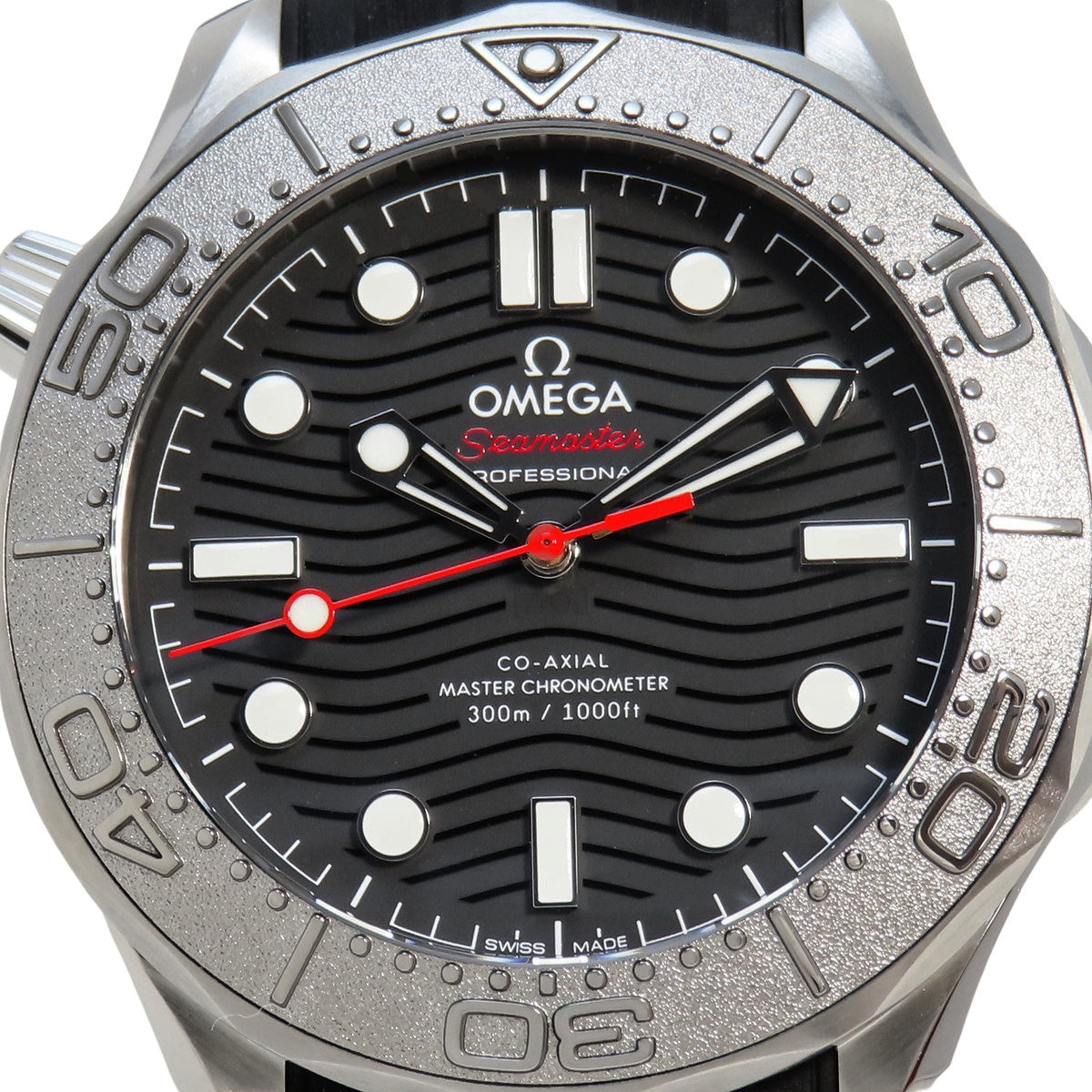 海马系列 300 米潜水表 Nekton 210.32.42.20.01.002 精钢/橡胶黑色自动男士腕表