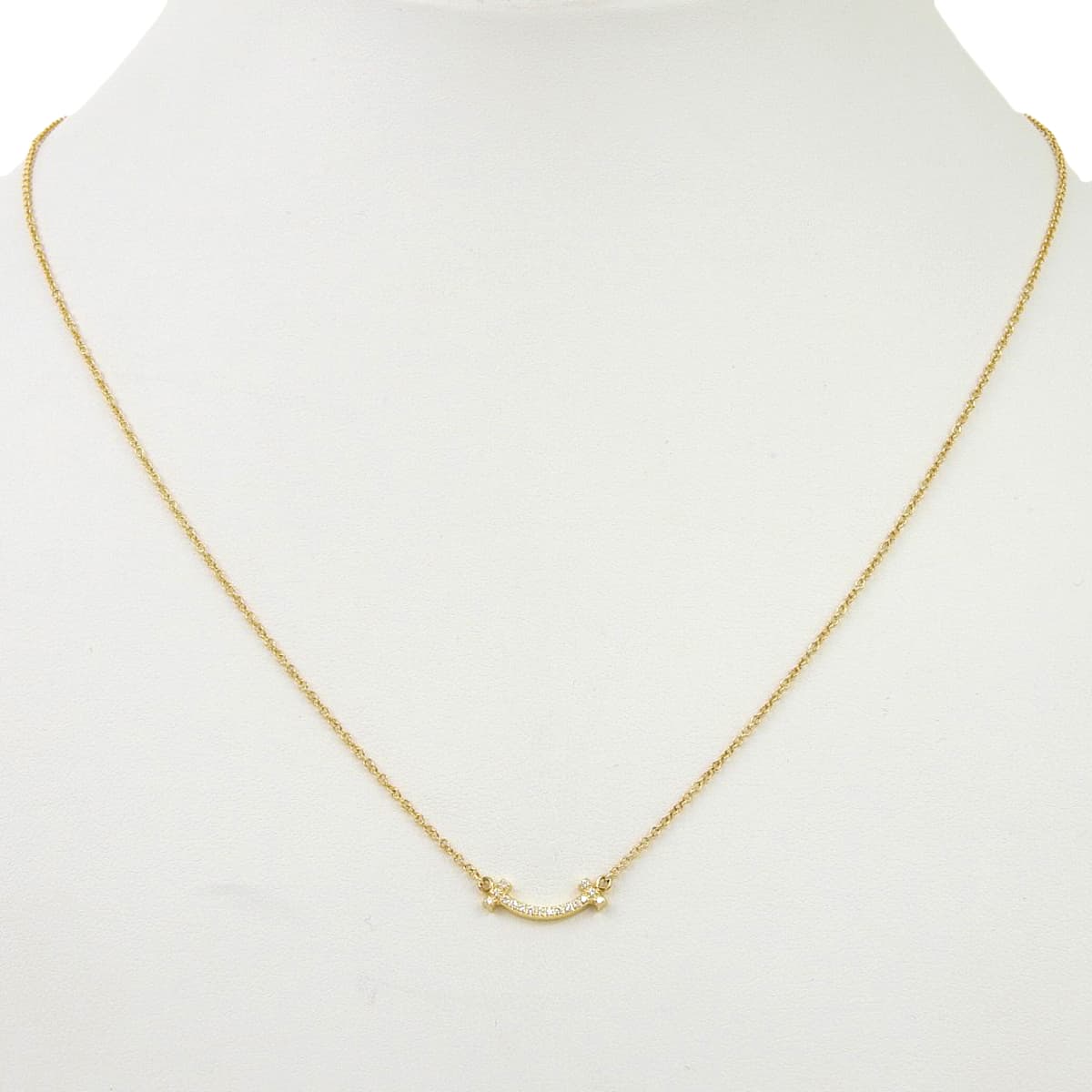 Smile Pendant in 18K Yellow Gold with Diamonds