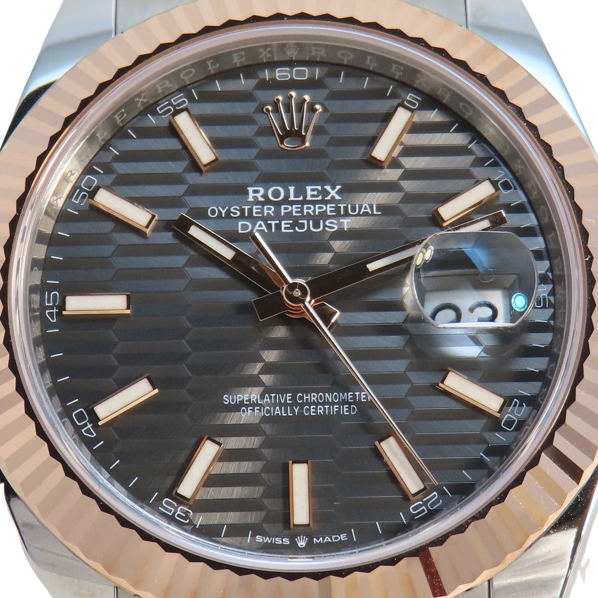 Datejust 41 126331 PG/SS 随机编号凹槽纹表盘灰色自动男士腕表