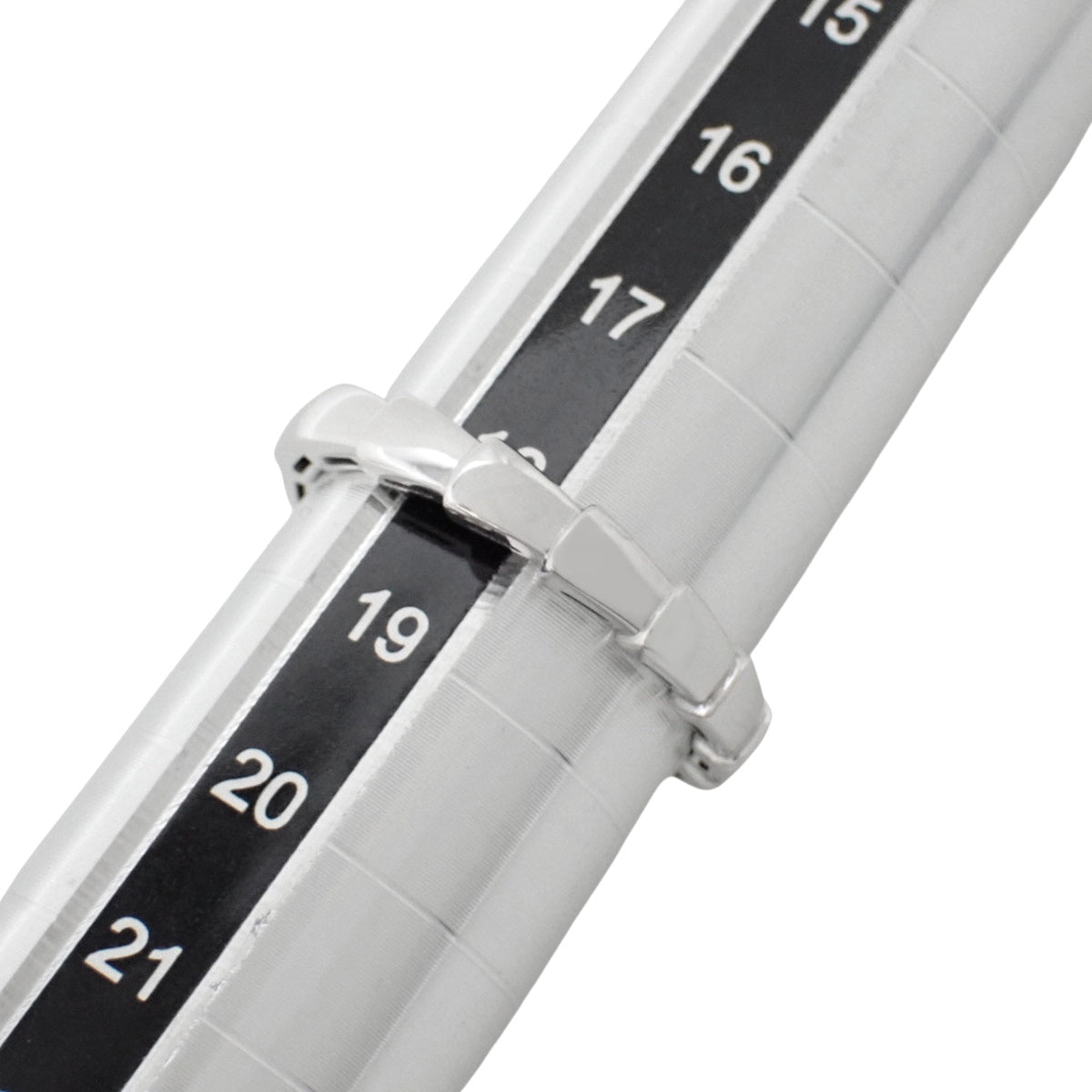 Serpenti Viper戒指,18K白金,5.0克