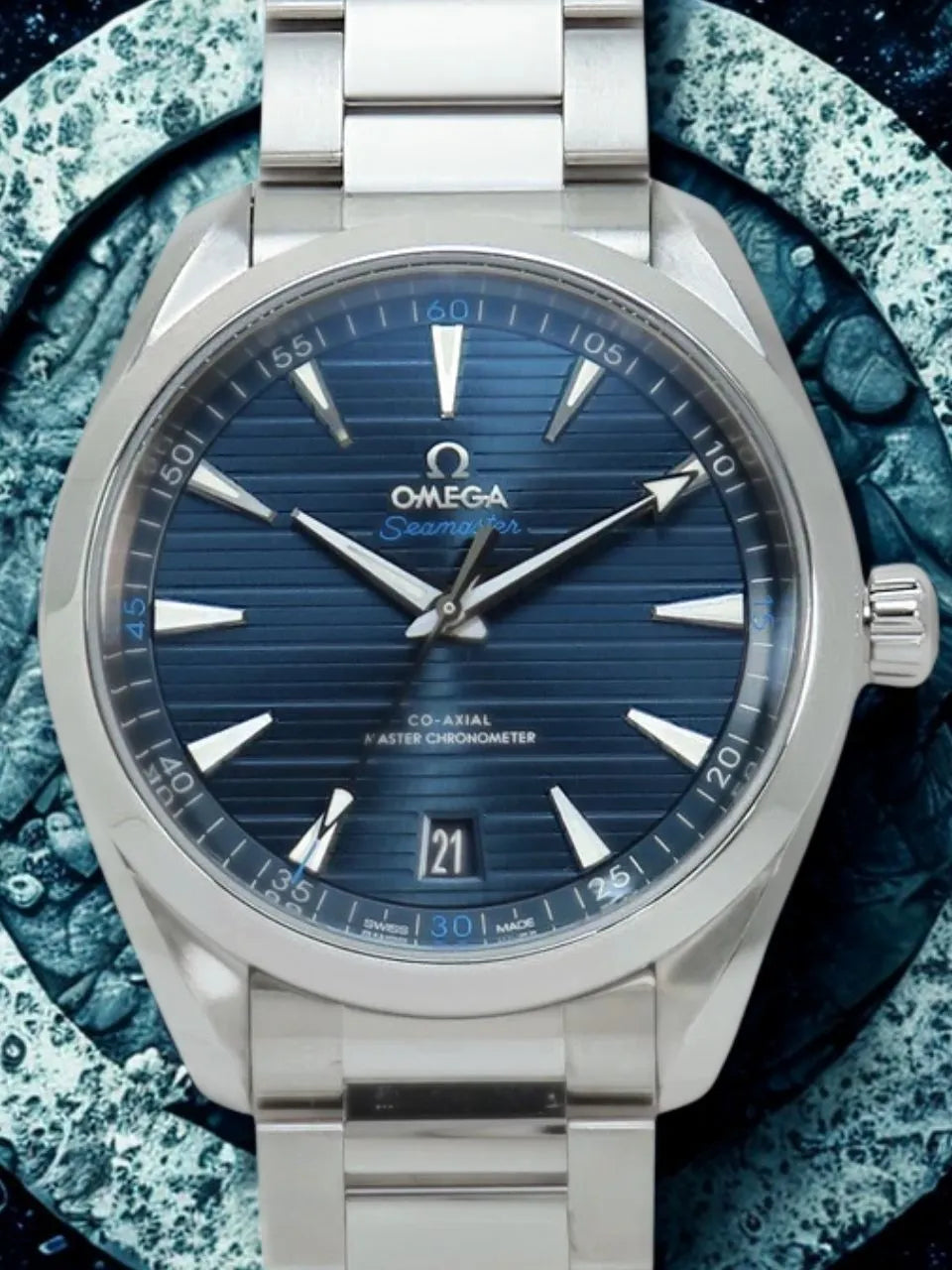 オメガ シーマスター アクアテラ ブルーダイヤル クローズアップ