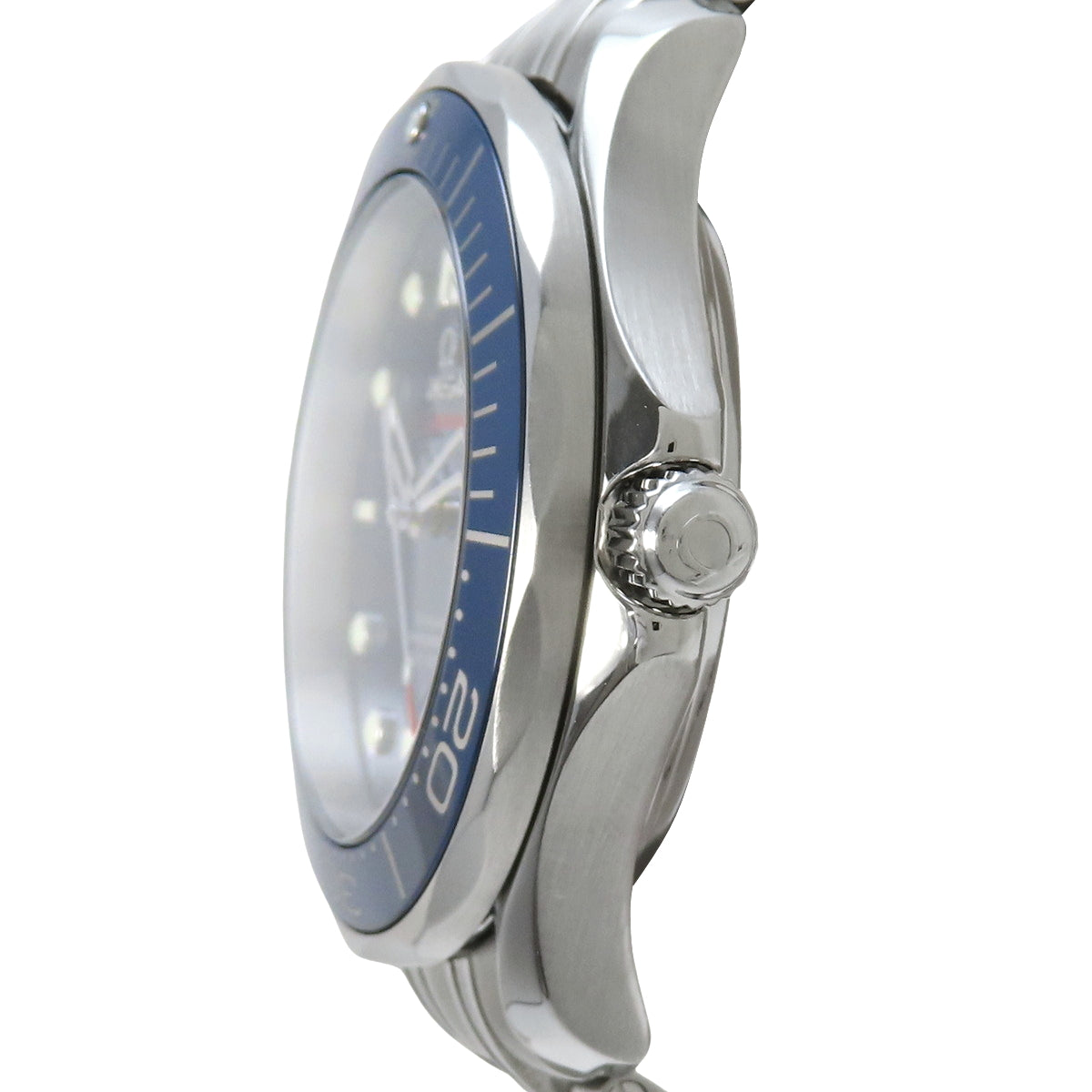 212.30.51.20.03.001 海马系列300米潜水表 不锈钢 自动上链 蓝色