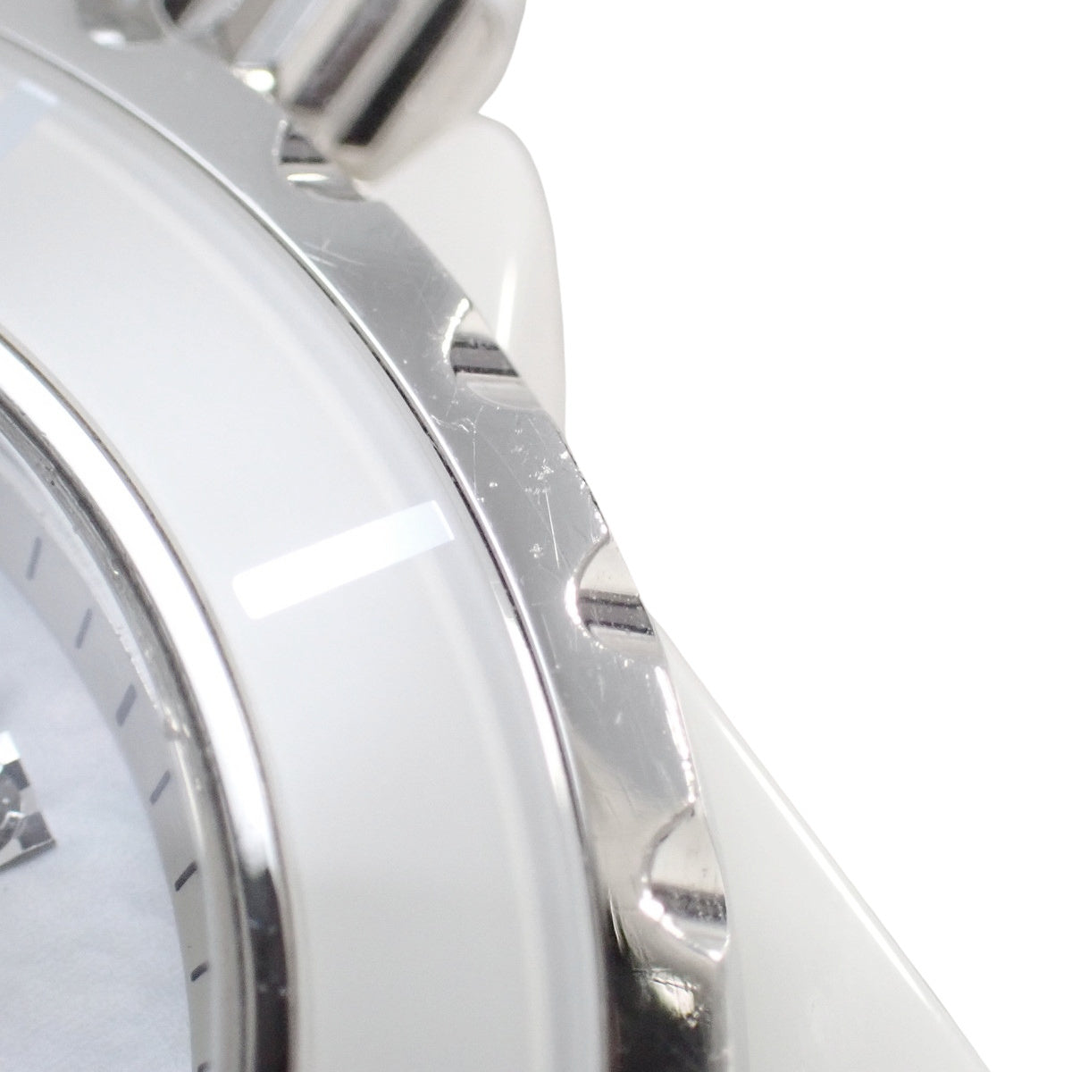 J12 H2422 CE ホワイトシェル文字盤 8Pダイヤモンド クオーツ レディース