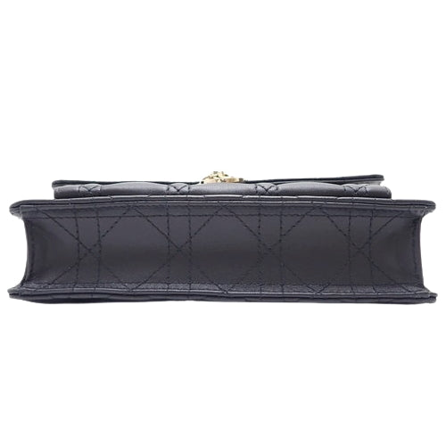 Canutage My Dior Daily Chain Pouch, Lambskin, Black, S0937ONMJ_M900 (currently available as of August 2024).  2-way bag: shoulder bag, crossbody bag, clutch, shoulder wallet.