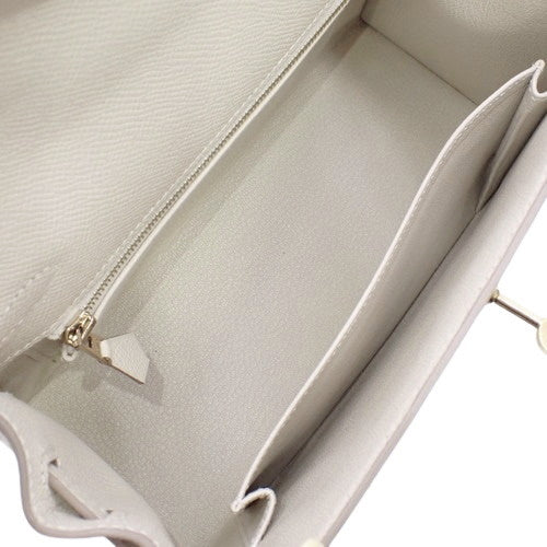Kelly 25 (Exterior Stitched) Voe Epsom Leather, Cre color, Gold Hardware, U stamp.
