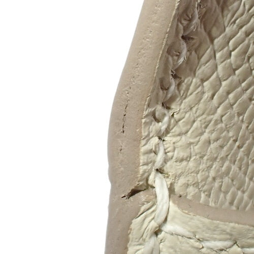 Kelly 25 (Exterior Stitched) Voe Epsom Leather, Cre color, Gold Hardware, U stamp.