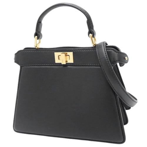 ピーカブー アイシーユー プチ 2WAY ショルダー 肩掛け 斜め掛け ミニバッグ ISeeU ナッパレザー NERO+ORO 8BN335ABVEF0KUR(2024年10月現在現行品)
