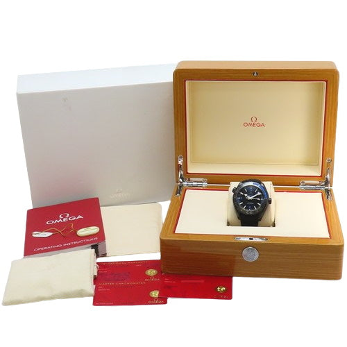 215.92.46.22.01.002 海马系列海洋宇宙600米潜水表 CE/橡胶 自动上链 黑色