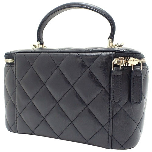 Matelasse Coco Mark Vanity Chain Shoulder Pouch in Lambskin, AP2199