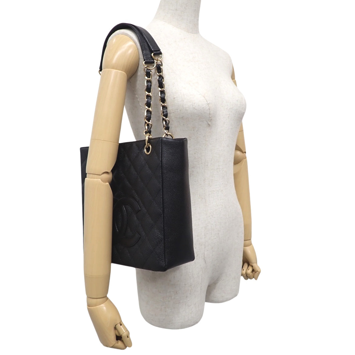 Matelasse PST Tote Bag, Caviar Skin, Black, A50994