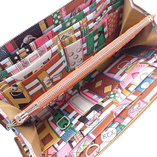 Azap 长款丝绸 Epsom 皮革手拿包，镀钯金属配件，芝麻色 W 印章