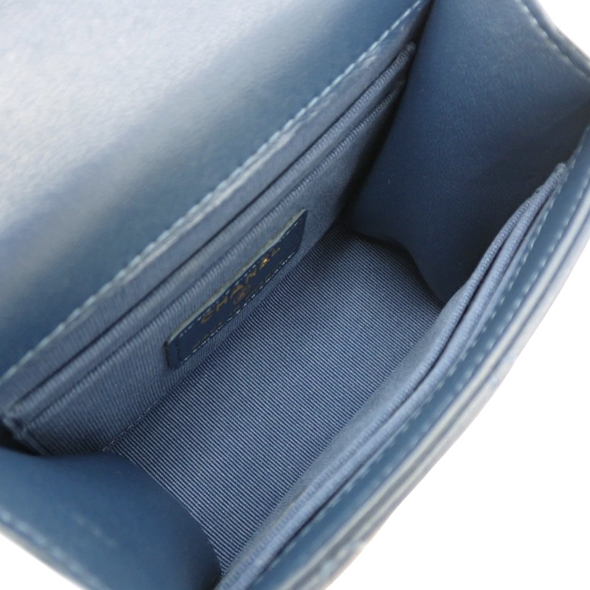 Matelasse 顶部手柄小羊皮迷你链条单肩包 (AP2682)