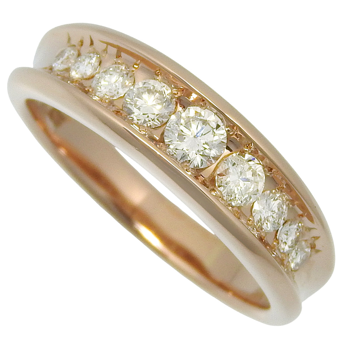 Diamond ring, 0.50 carats, 18K pink gold.