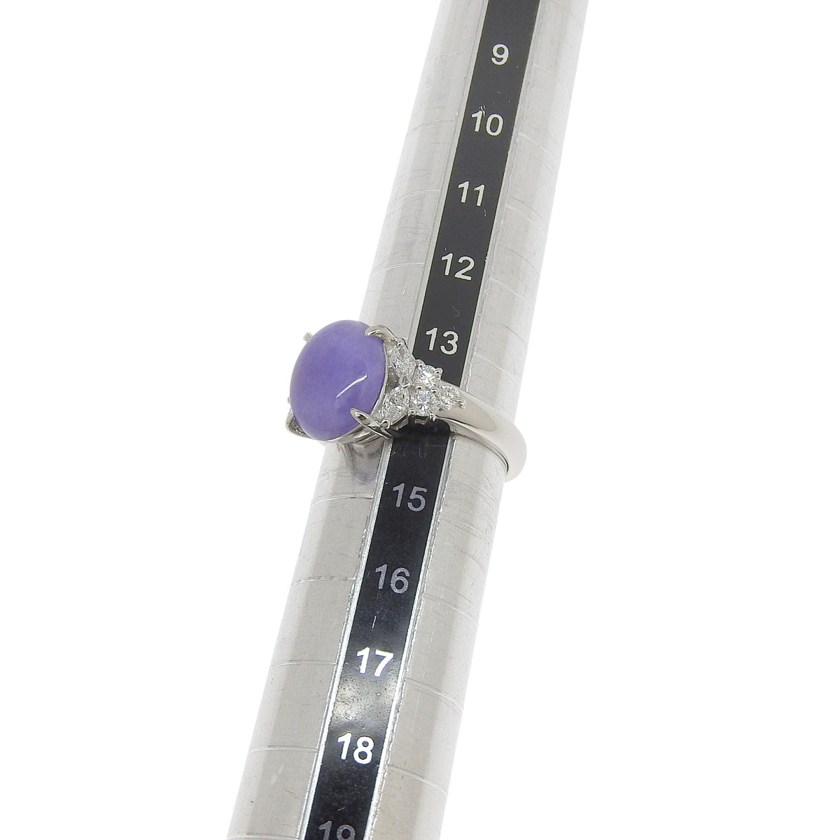 薰衣草色翡翠戒指，长4.86厘米/直径0.64厘米，900铂金，翡翠