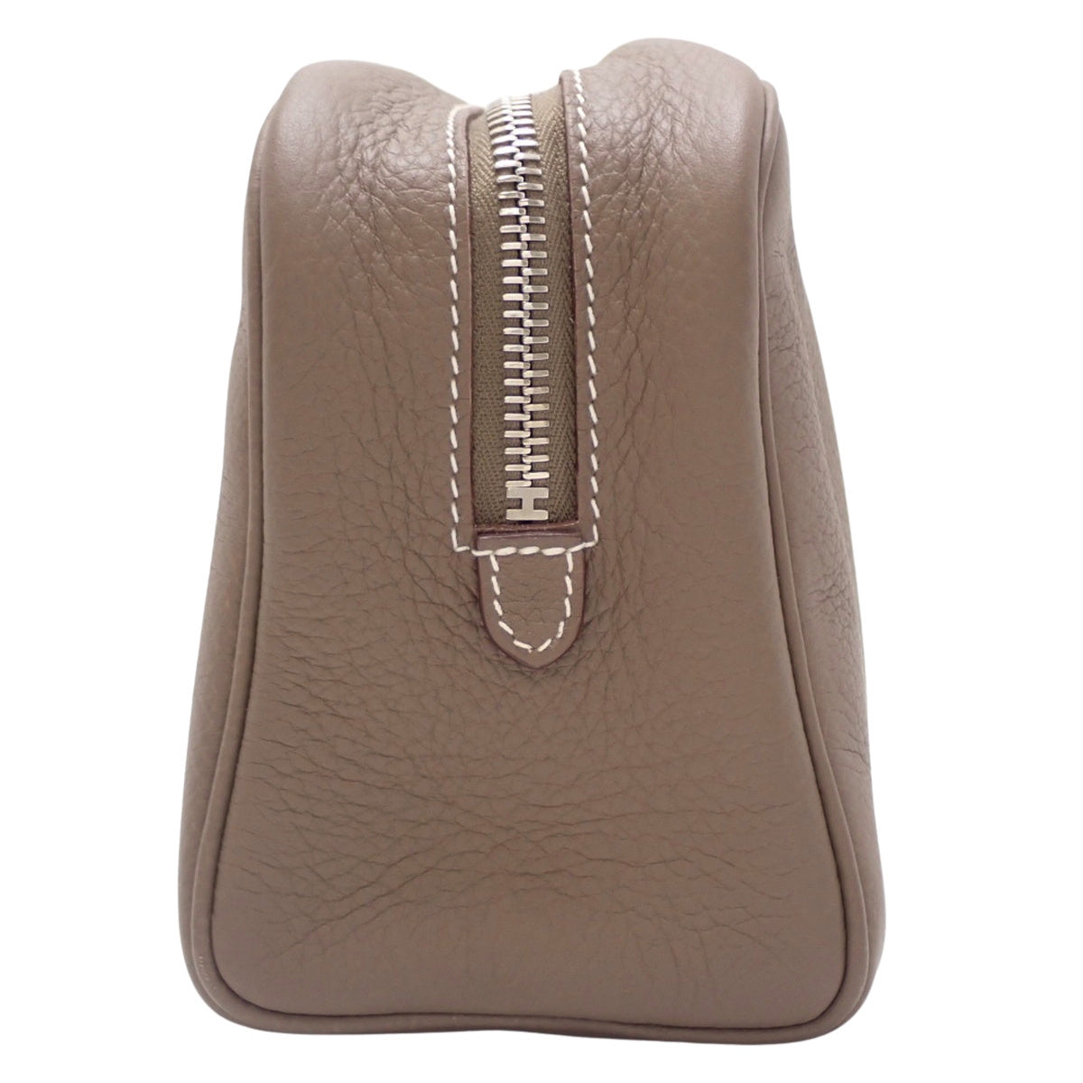 Truth Victoria PM, Taurillon Clemence leather, palladium hardware, Etoupe/Etoupe, □M stamp