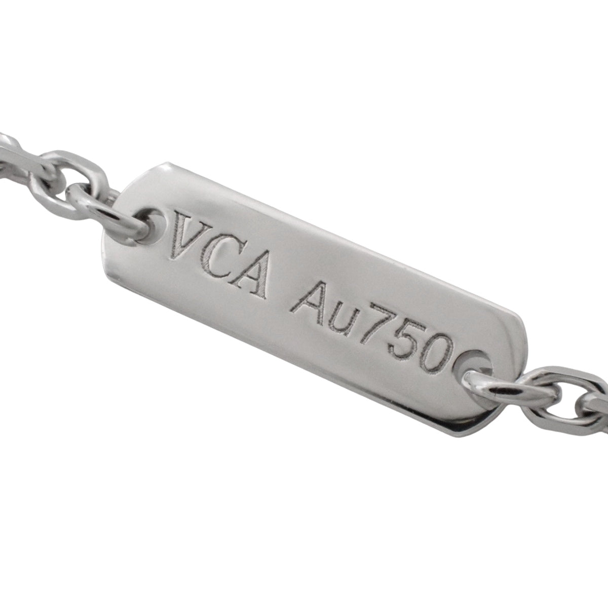 Vintage Alhambra吊坠，塞夫尔瓷/钻石，18K白金，2022年假日款