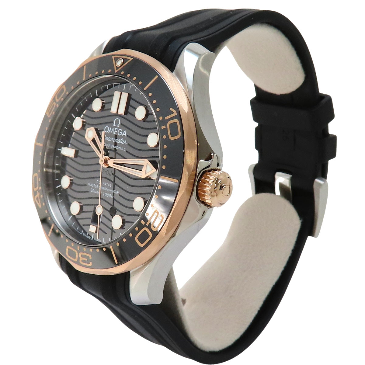 210.22.42.20.01.002 Seamaster Diver 300M PG/SS/Rubber Automatic Black