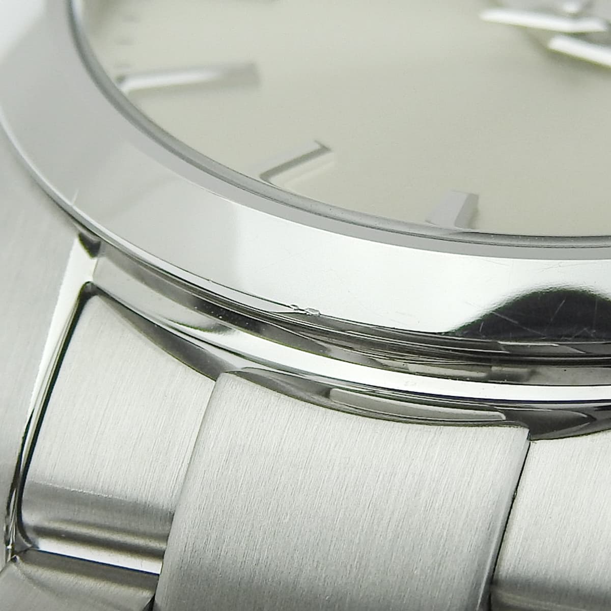 Heritage Collection SBGV221 SS Ivory Quartz Men's