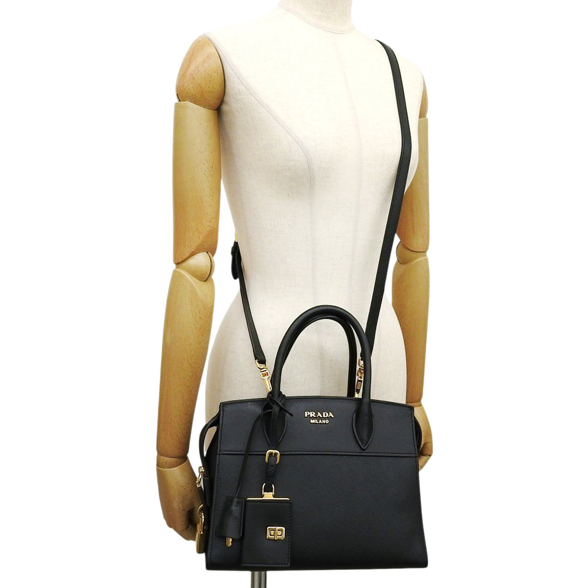 エスプラナード ハンドバッグ サフィアーノレザー カーフ SAFFIANO+CITY C NERO 1BA045