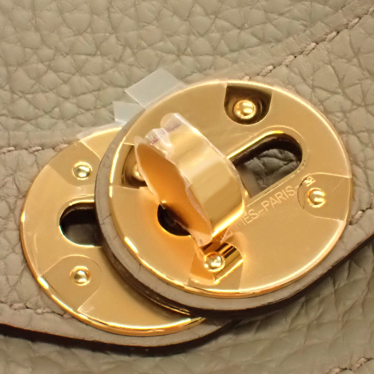 Lindy 26, Torayclemence leather, beige Marfa color, gold hardware, W stamp.