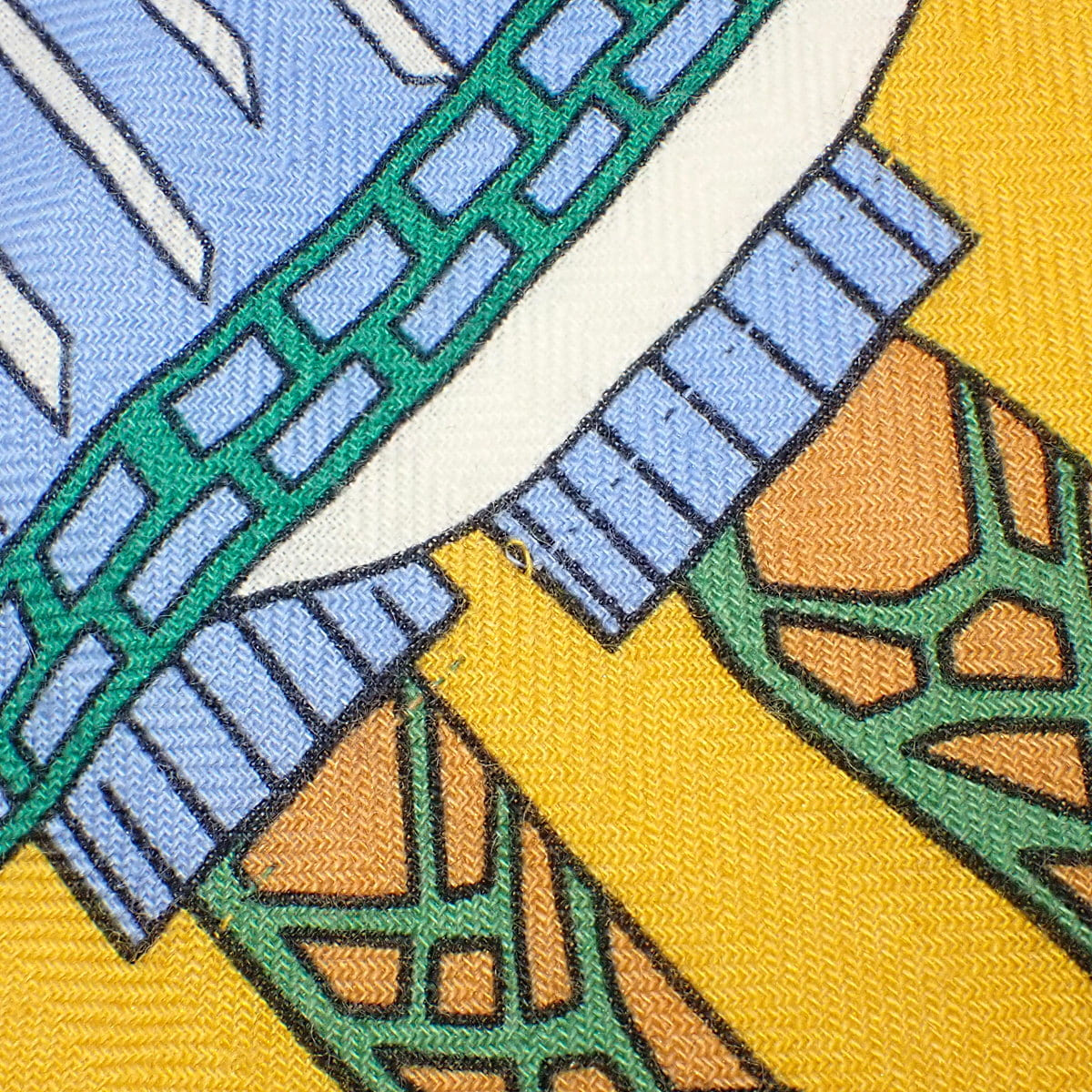 Coupe de Gala クーペドゥガラ カレジェアン カレ140 カシミヤ シルク