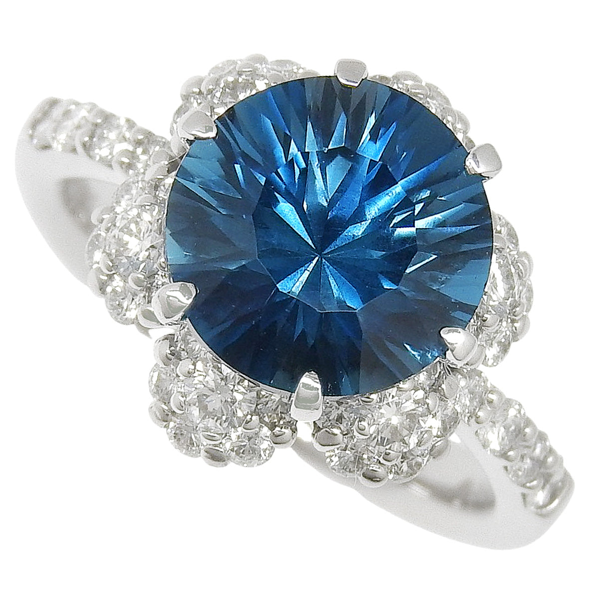 Blue Topaz and Diamond Ring, White Gold (18K WG)