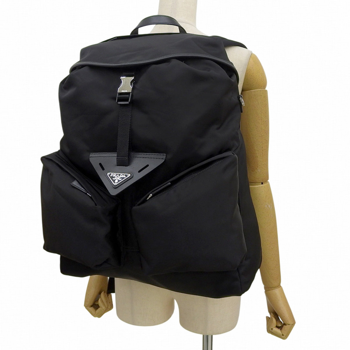 Re-Nylon x 皮革双肩包，尼龙和皮革材质，黑色，2VZ108