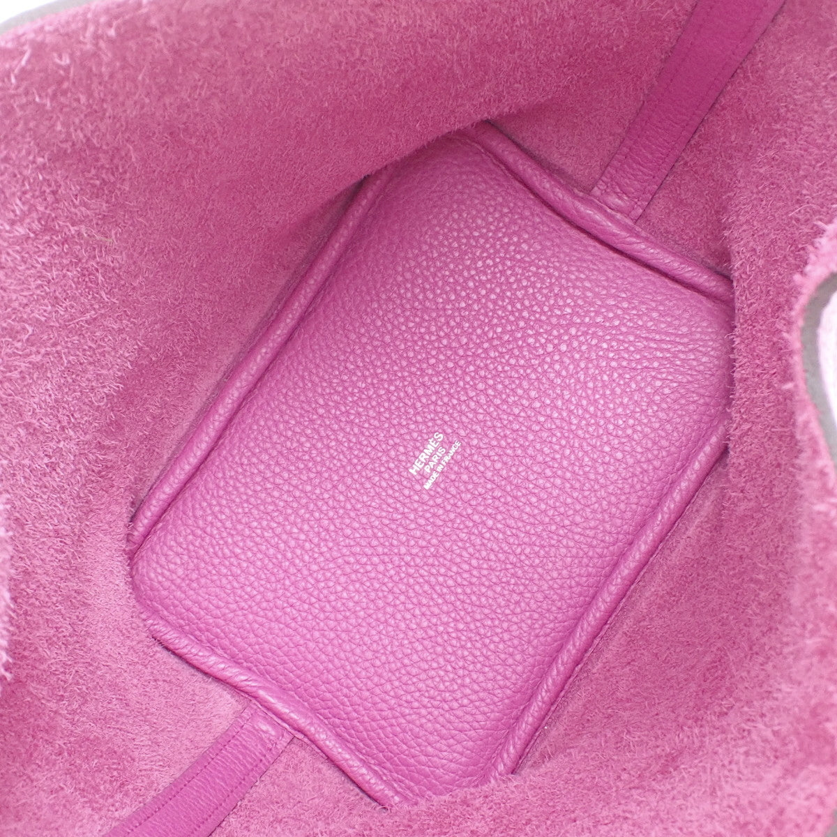 Picotin PM，Taurillon Clemence皮革，木兰色，银色五金件，C刻印。