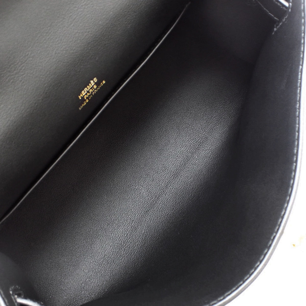 [New] Pochette Kelly, Swift leather, black, gold hardware, K stamp.