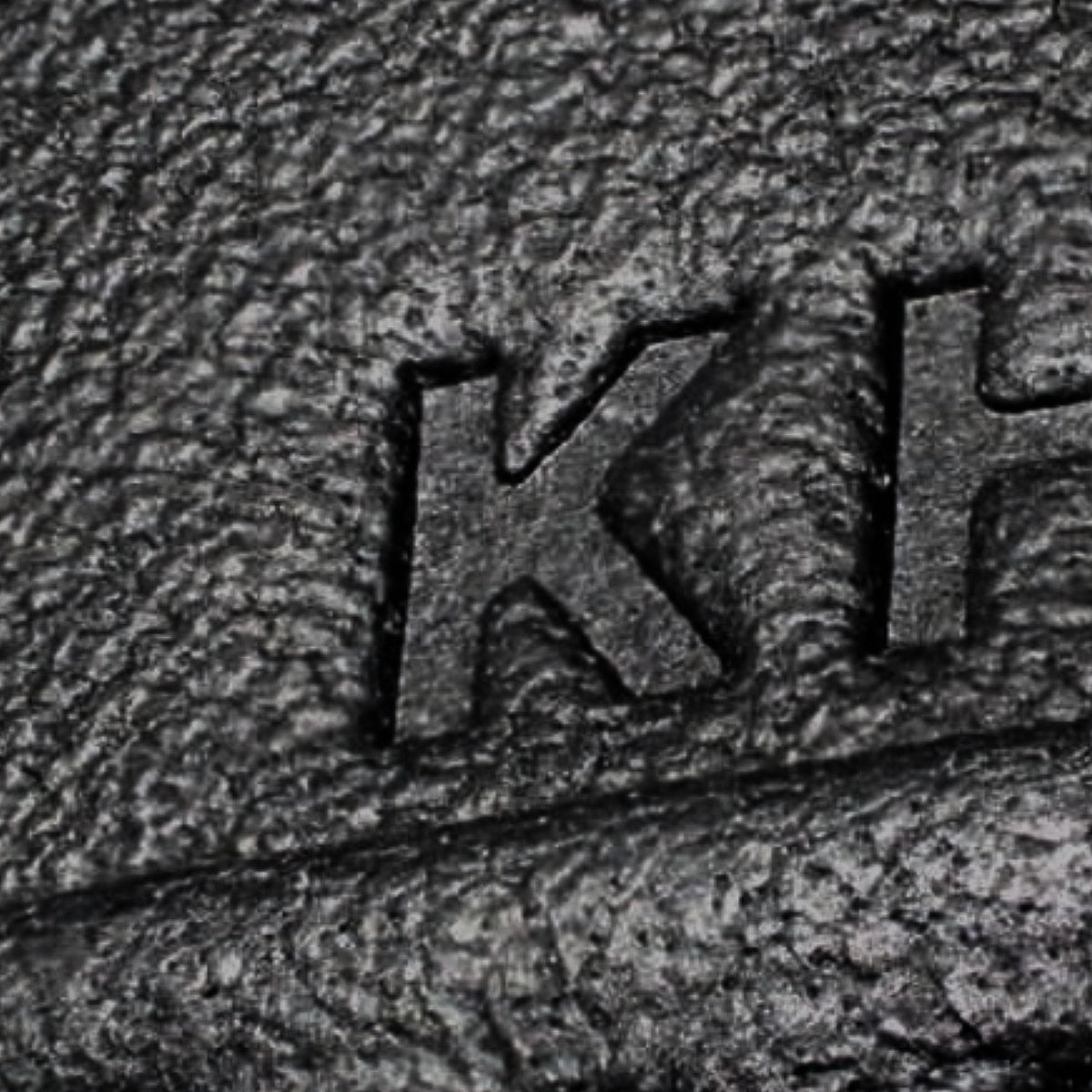 [New] Pochette Kelly, Swift leather, black, gold hardware, K stamp.