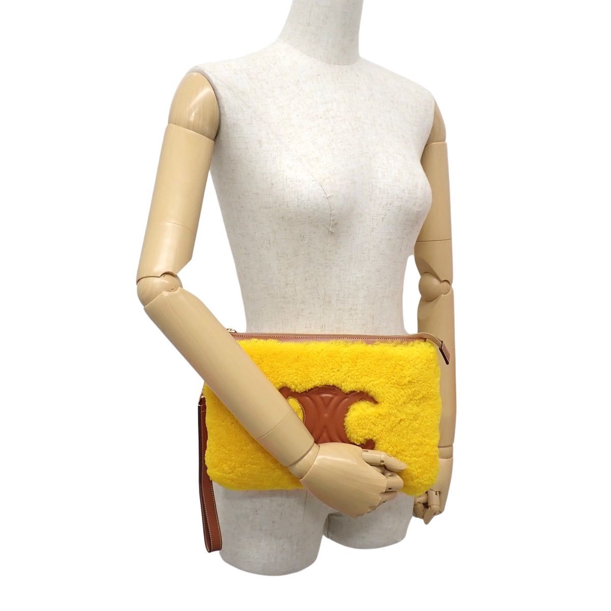 Triomphe Mouton Clutch, Smooth Leather, Yellow Brown