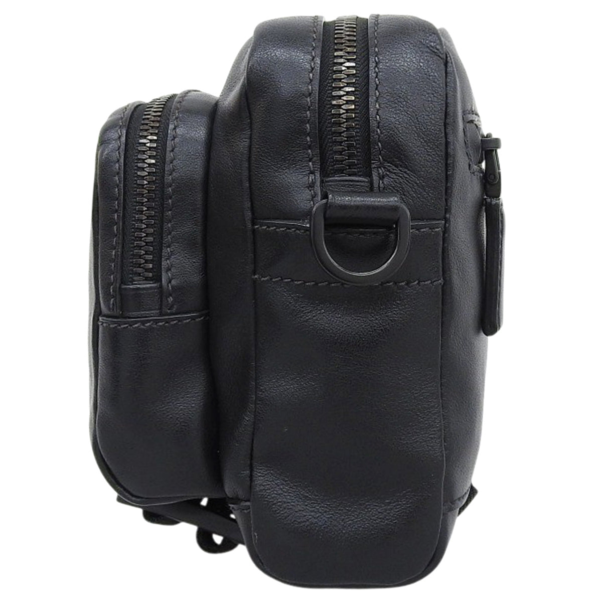 ロゴプレートショルダーバッグ カーフ ブラック 2VH043