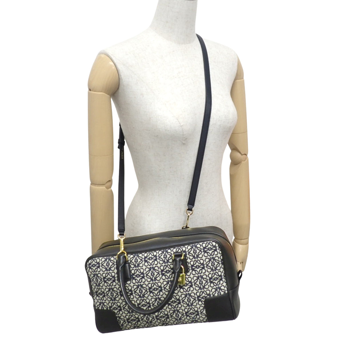 アマソナ28 カーフ アナグラムジャガード ブラック ネイビー A039N08X02