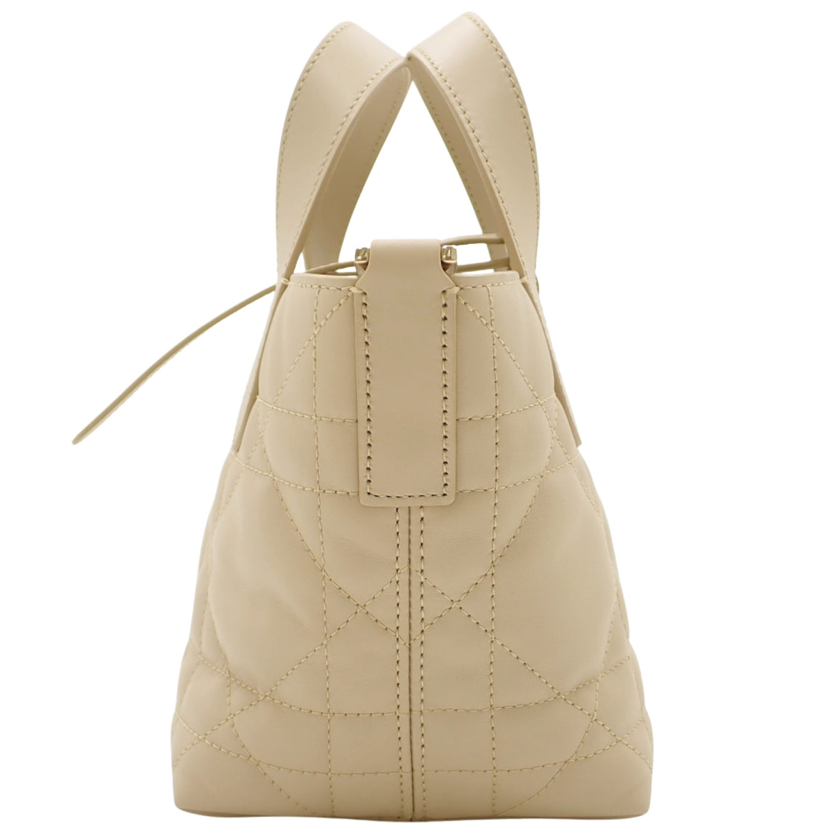 マクロカナージュ トゥジュール バーティカル ナノ バッグ カーフスキン ベージュ S6100OSNW_M51U