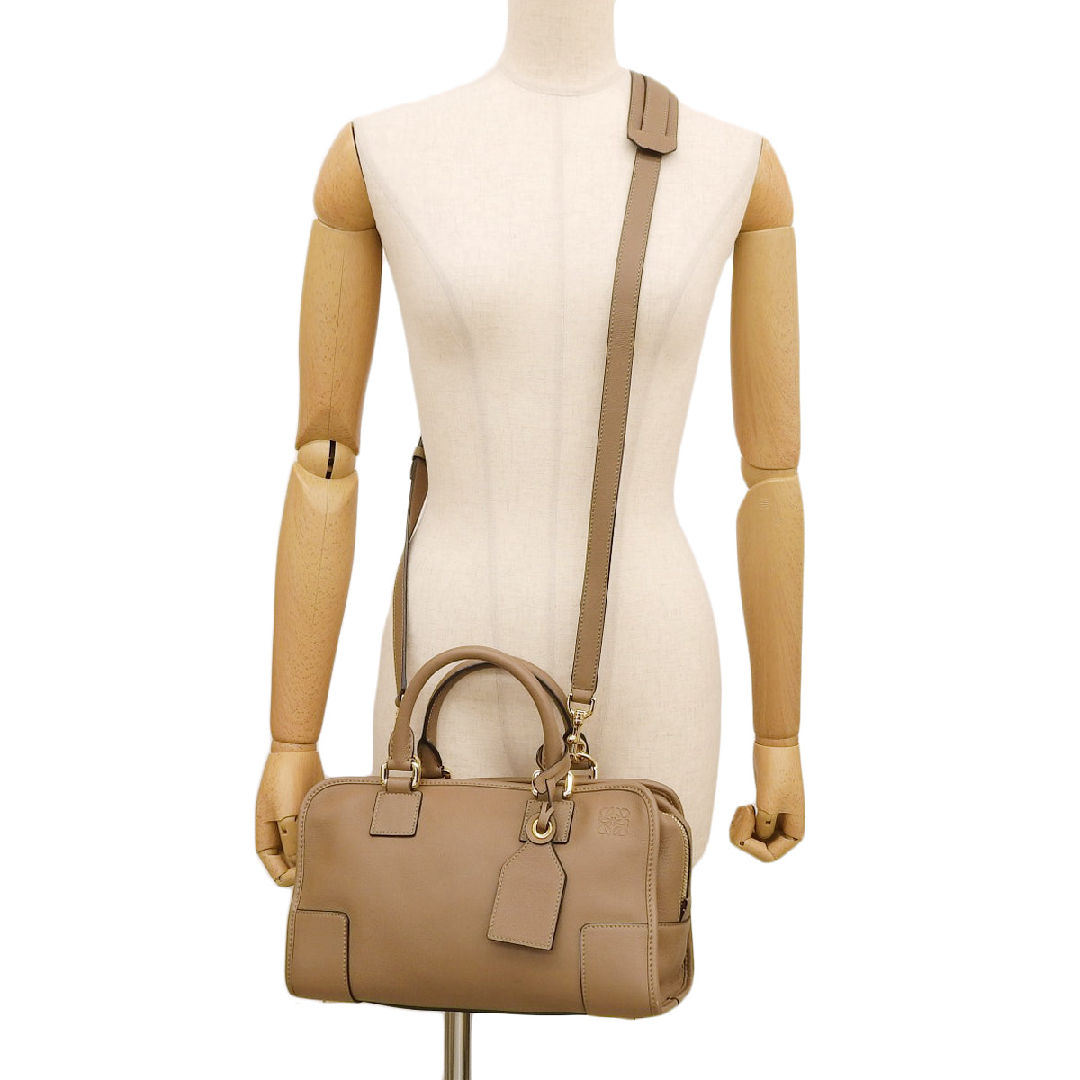 Amazona 28 小牛皮棕色 352.30.N03