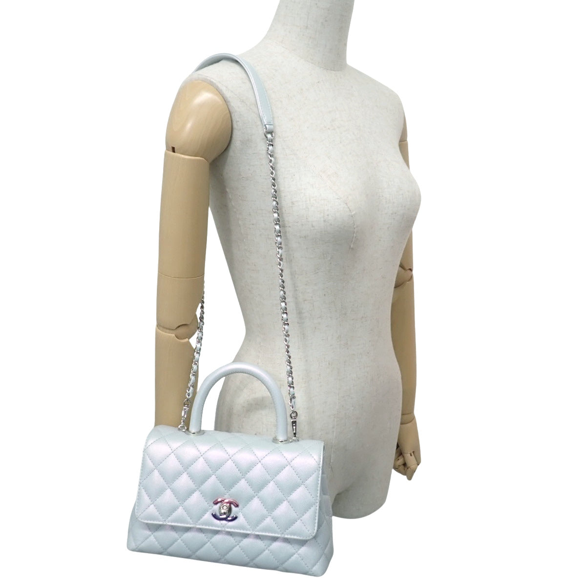 Matelasse Coco Handle XS 鱼子酱纹银白色 A92990