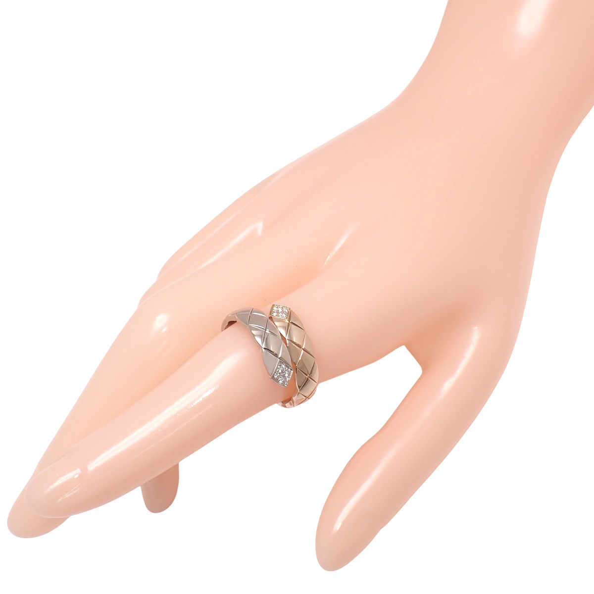 Coco Crush 大钻戒指，白金（18K 白金）或玫瑰金（18K 玫瑰金）款