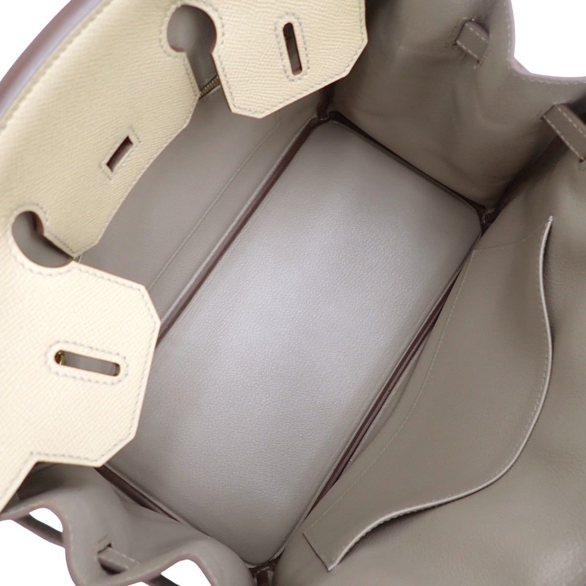 Birkin 30，Epsom Trench 皮革，沥青色，香槟金五金，D 字印记