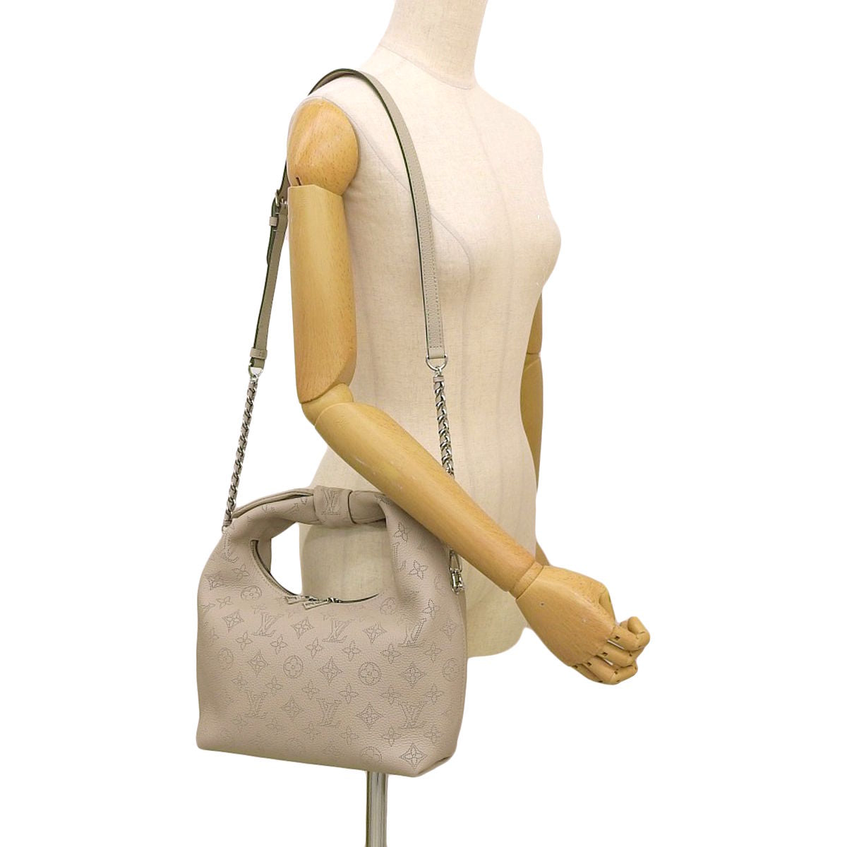 モノグラム・マヒナ ホワイ ノットPM ベージュ M20701