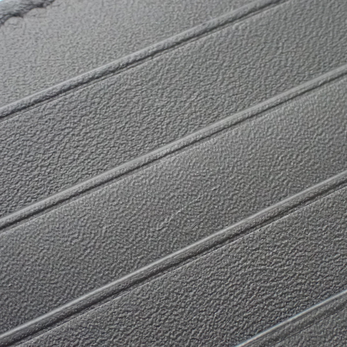 バイフォールド ウォレット カーフ ブラック C660302X05