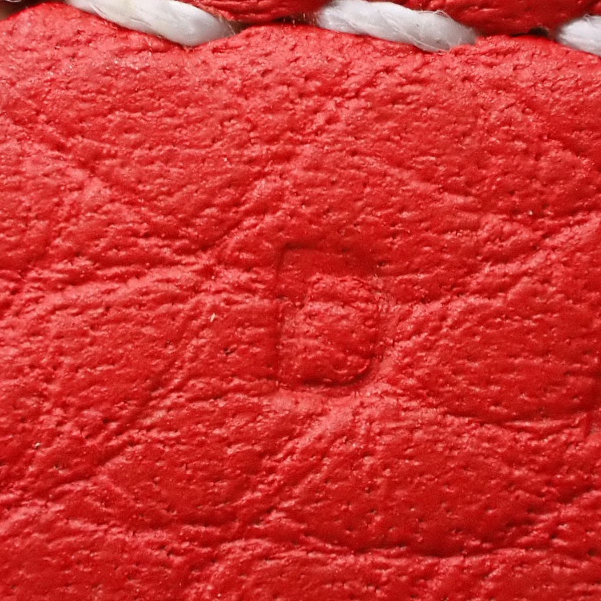 Picotin Lock PM，CAZAC Taurillon Clemence Rouge Coupe，金色，金色五金配件，D 印章