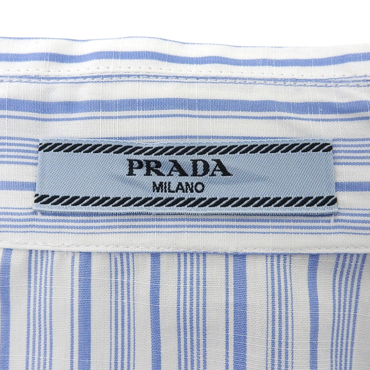 2018款荷叶边条纹拉链衬衫，38码