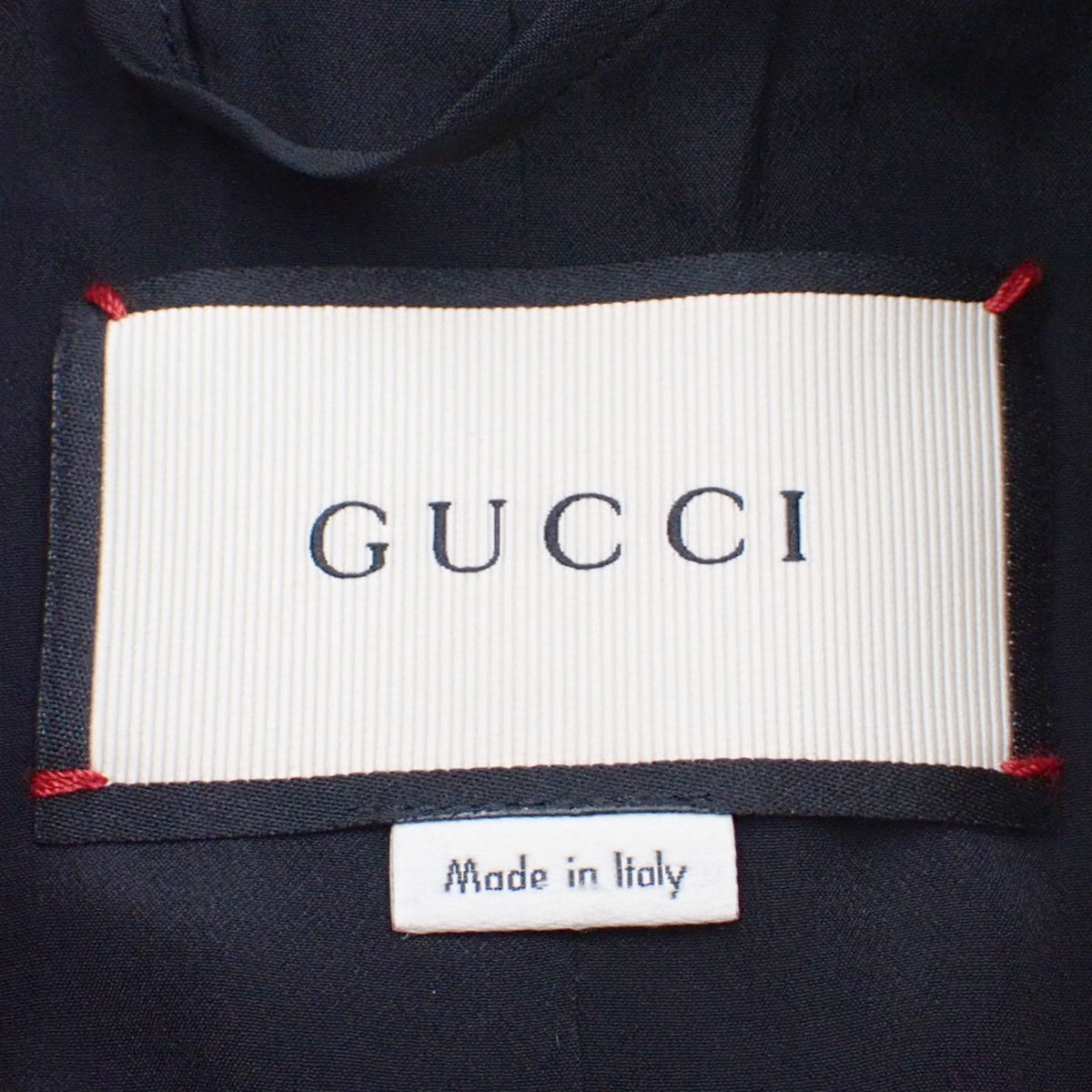 GG珍珠纽扣荷叶边外套 2016款 40码