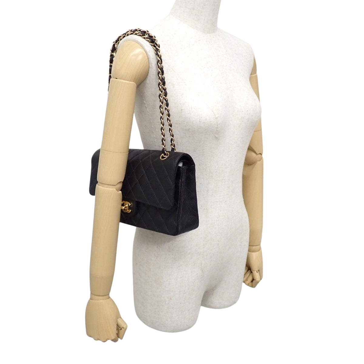 マトラッセ ココマーク Wフラップ25 チェーンショルダーバッグ キャビアスキン ブラック A01112