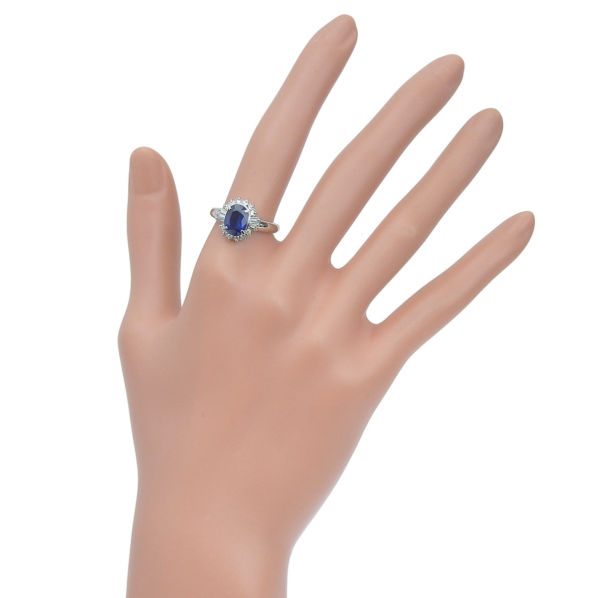 Sapphire and diamond ring, size S2.26/D0.41, platinum Pt900, 7.2g