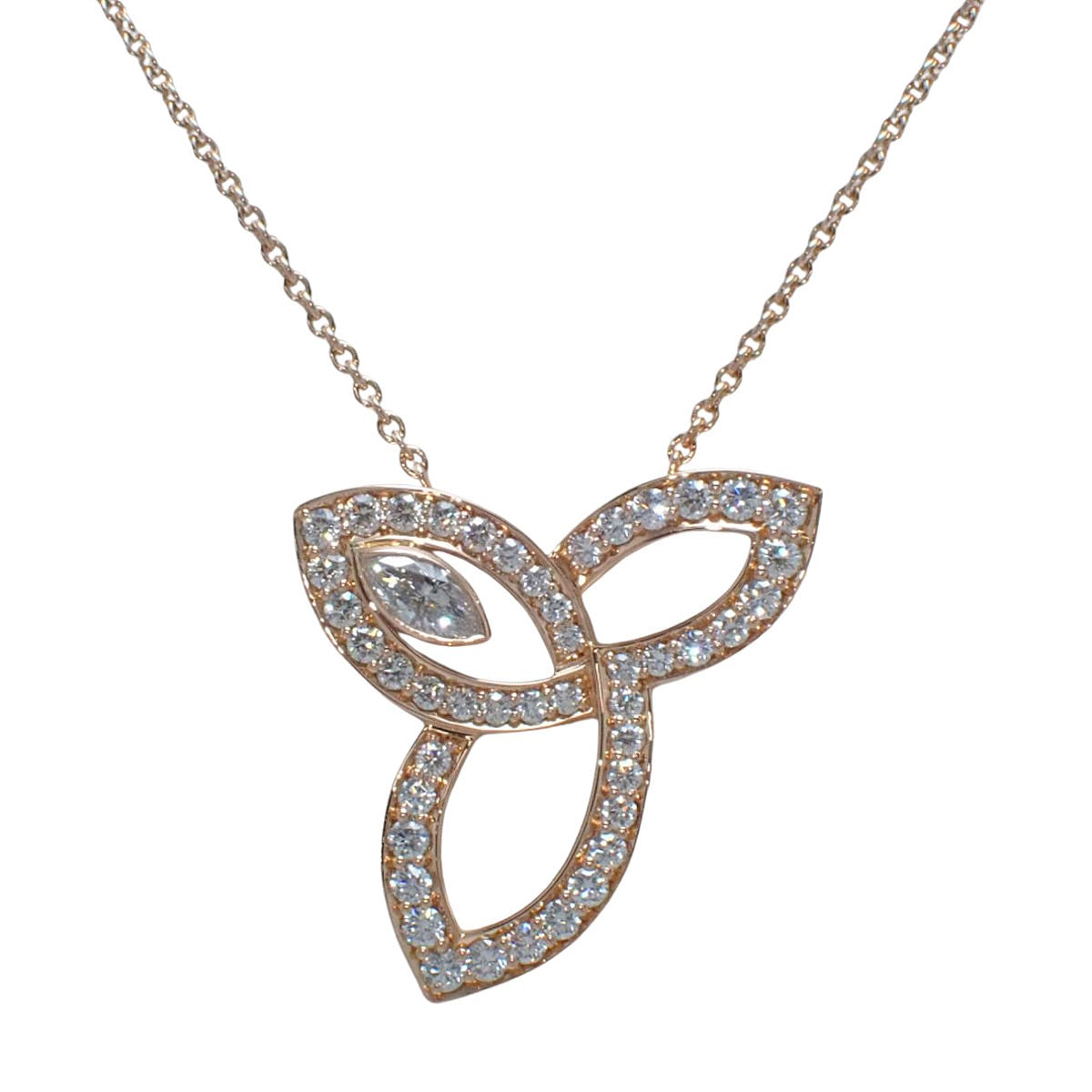 Lily Cluster Pendant with Diamonds and Pink Gold in 18K Pink Gold